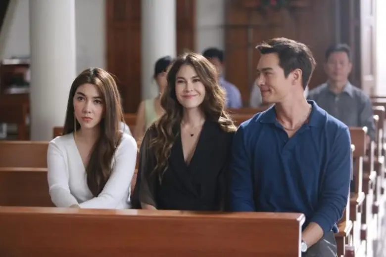 ผู้อำนวยการสร้าง : สายทิพย์ มนตรีกุล ณ อย...