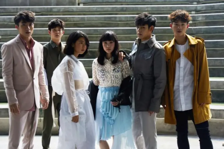 6 นักแสดงนำ “สยามสแควร์” ถ่ายปกนิตยสาร Hamburger พาเช็คอินสยามฯ ที่ซ่อนความระทึกขวัญไว้ภายใน