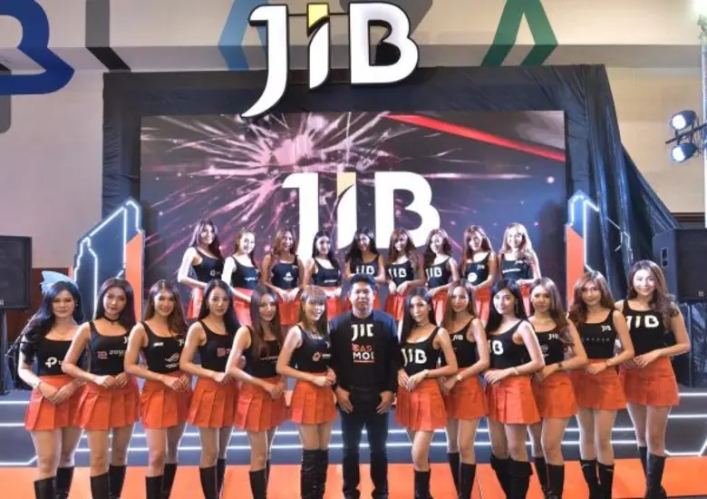 สมยศ เชาวลิต กรรมการผู้จัดการ บริษัท เจ.ไ...