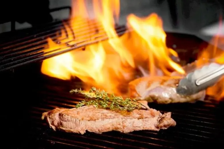 ห้องอาหารบิสโทร เอ็ม เอาใจคอปิ้งย่าง เปิดตัวโปรโมชั่น “ซัมเมอร์ บาร์บีคิว คอมโบ” ต้อนรับหน้าร้อน