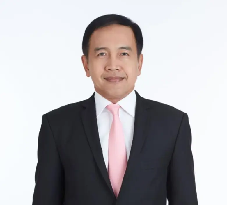 นายนพดล ปิ่นสุภา รองกรรมการผู้จัดการใหญ่ห...