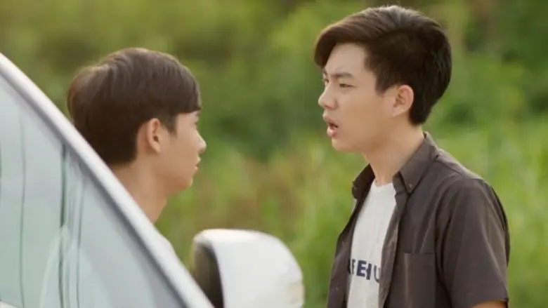 ตั้งแต่เปิดฉากมาก็ดูเหมือนว่าผู้ชายปากร้า...