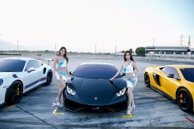 ฟิลม์กรองแสง 3M ทุ่ม! จัดเต็มส่งรถ superc...