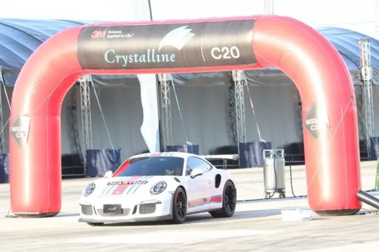 3เอ็ม ทุ่ม! จัดเต็มส่งรถ Supercar สุดหรู ปฏิบัติภารกิจ “MissionC20” ทดสอบฟิล์มกรองแสง “คริสตัลไลน์ ซี20” ในคอนเซ็ปต์ “เข้ม แต่ เคลียร์