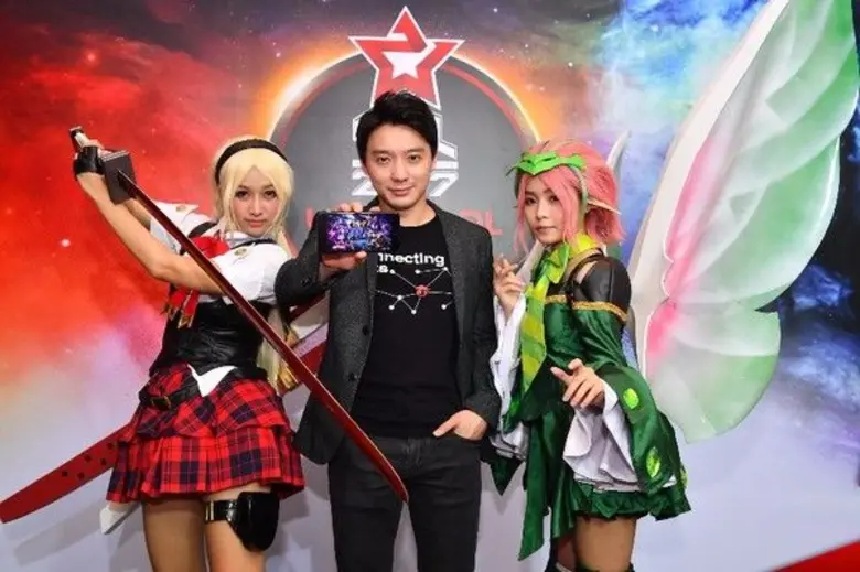 การีนา เดินหน้าผลักดันกีฬาอีสปอร์ต จัดงาน GSL 2017 มหกรรมเกมและการแข่งขันอีสปอร์ตที่ใหญ่ที่สุดในภูมิภาคเอเชียตะวันออกเฉียงใต้ รวมเงินรางวัลและทุนการศึกษาสูงสุดกว่า 8 ล้านบาท