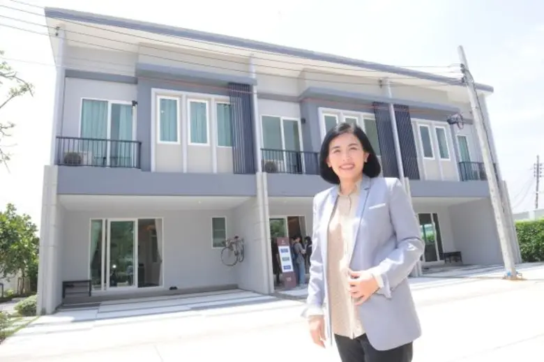 มั่นคงเคหะการ สานต่อแผนพัฒนาโครงการบ้านเดี่ยว ทาวน์โฮม บ้านแฝดตลอดปี 60 นำร่อง 3 โครงการใหม่โซนตะวันตกของ กทม. มูลค่าพัฒนารวม 2,600 ลบ. เปิดพรีเซล 2 โครงการแรกปลายปี 59 ท่ามกลางกระแสตอบรับดีเกินคาด