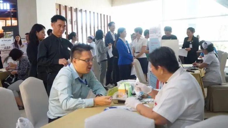 รพ.กรุงเทพพัทยา ร่วมกับรพ.สมเด็จพระบรมราชเทวี ณ ศรีราชา รับบริจาคโลหิตในโครงการ “พลังเลือดใหม่ เพื่อโลกใบนี้ ปี 9” ครั้งที่ 1