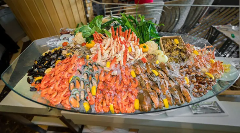 อิ่มอร่อยสุดคุ้มกับโปรโมชั่น "บุฟเฟ่ต์บาท...