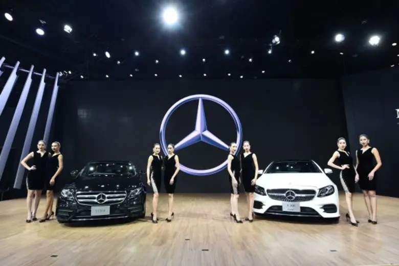 มอร์เซเดส-เบนซ์ เปิดตัวยนตรกรรมสปอร์ตหรูอัจฉริยะรุ่นล่าสุด The new E-Class Coupe พร้อมแนะนำแบรนด์ EQ ยนตรกรรมเพื่อสิ่งแวดล้อม ในงานมอเตอร์ โชว์ ครั้งที่38