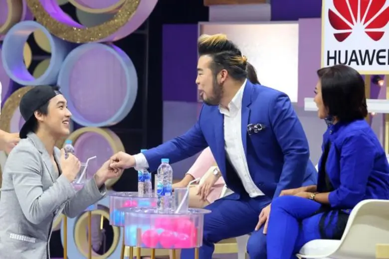 ทีวีไกด์: รายการ “ศึกน้ำผึ้งพระจันทร์” "โด่ง-ศิระ” ไร้ที่ยืน เจอภรรยาสุดโหด "ออม-ภัสสร” เปิดสงครามเคลียปมปัญหาคาใจ!!!