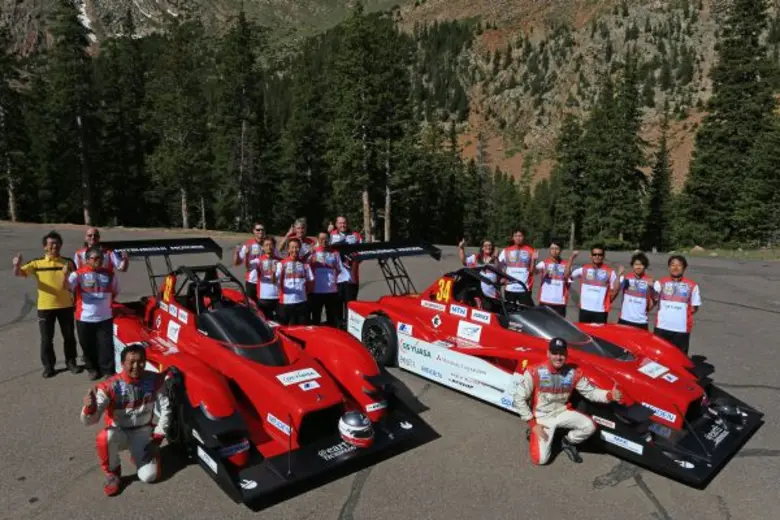 มิตซูบิชิ มอเตอร์ส เปิดตัวรถอเนกประสงค์สายพันธุ์รถแข่ง “ปาเจโร สปอร์ต ขับเคลื่อน 2 ล้อ รุ่นใหม่”  เหนือกว่าด้วย “ดีเอ็นเอ แห่งชัยชนะ” สมรรถนะที่มาพร้อมความปลอดภัยสูงสุด