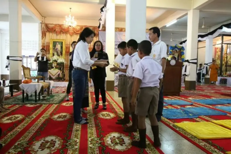 ผู้บริหารบริษัท ยูนิโปร แมนูแฟคเจอริ่งจำกัด จับมือ วิทยาลัยบัณฑิตศึกษาด้านการจัดการ SPU ร่วมบรรพชาสามเณร ภาคฤดูร้อน ประจำปี 2560