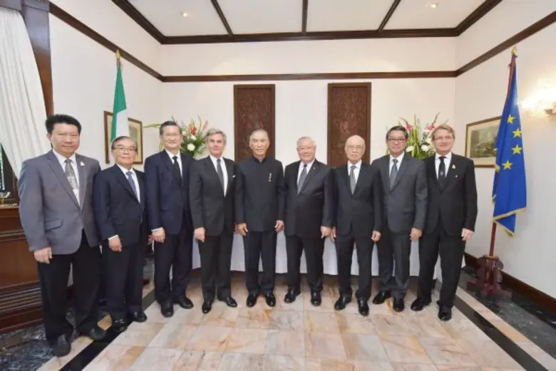 ฯพณฯ ฟรานเซสโก ซาเวริโอ นิซิโอ (ที่ 4 จาก...