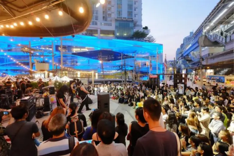 ศูนย์การค้าเกตเวย์ เอกมัย จับมือ TALAD Design เปิดงาน 'เทศกาลงานสมมุติ’ ใจกลางสุขุมวิท