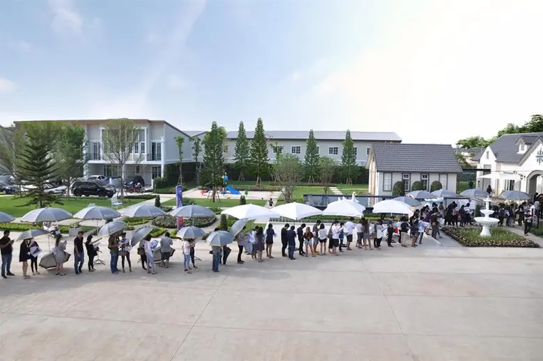 โกลเด้น ทาวน์ แรงฉุดไม่อยู่เปิด 3 โครงการใหม่ ขายหมดในวันเปิดจอง กวาดยอดขายกว่า 2,200 ล้าน เตรียมรุกต่อตลาดชลบุรี