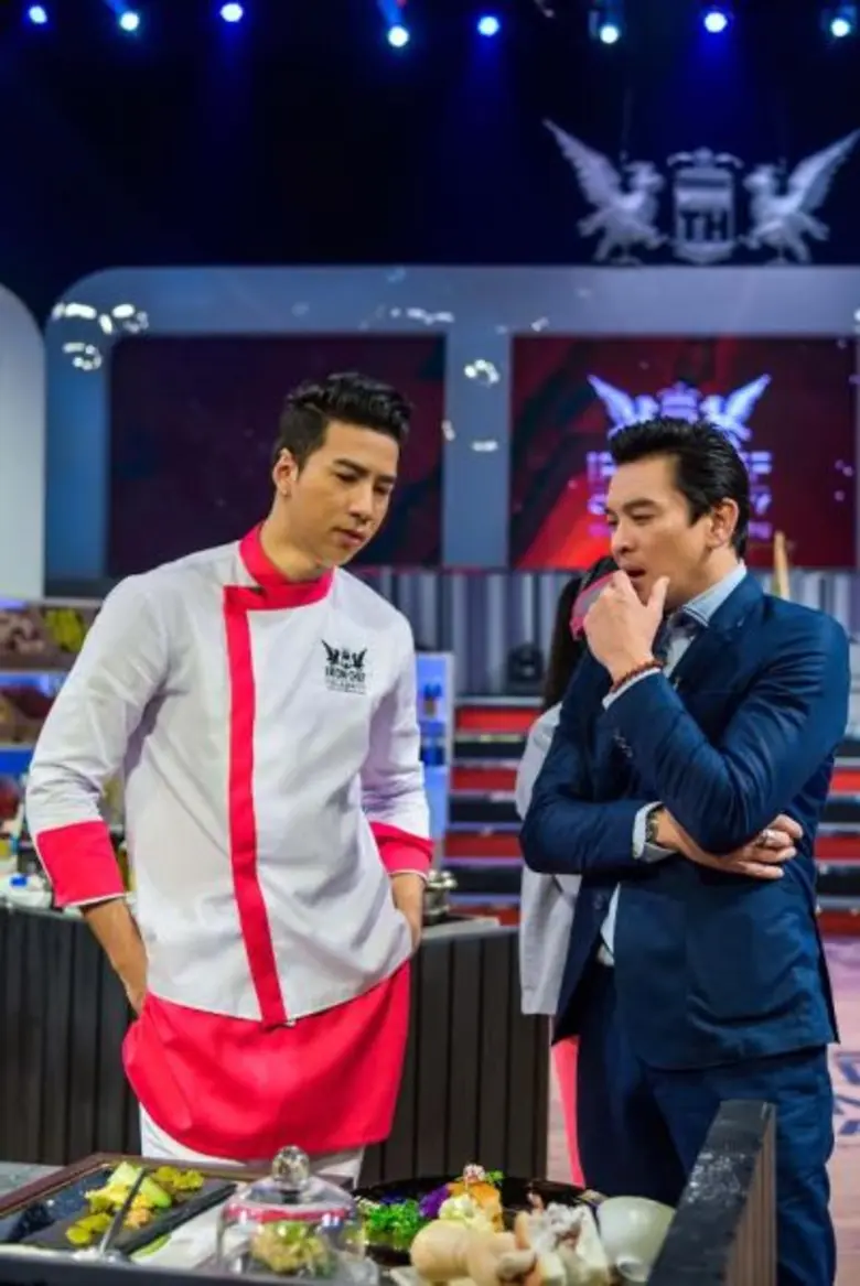 ทีวีไกด์: รายการ "เชฟกระทะเหล็ก ประเทศไทย (Iron Chef Thailand)" “โย่ง อาร์มแชร์” ปะทะ “เจนนิเฟอร์ คิ้ม” ใน “สุดยอดเซเลบริตี้เชฟ เชฟกระทะเหล็กประเทศไทย Iron Chef Celebrity Iron Chef Thailand”