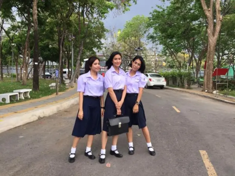 ทีวีไกด์: รายการ “รถโรงเรียน High School Reunion” “จุ๋ย” เผยวีรกรรมสายลุยสมัยเรียน!!!