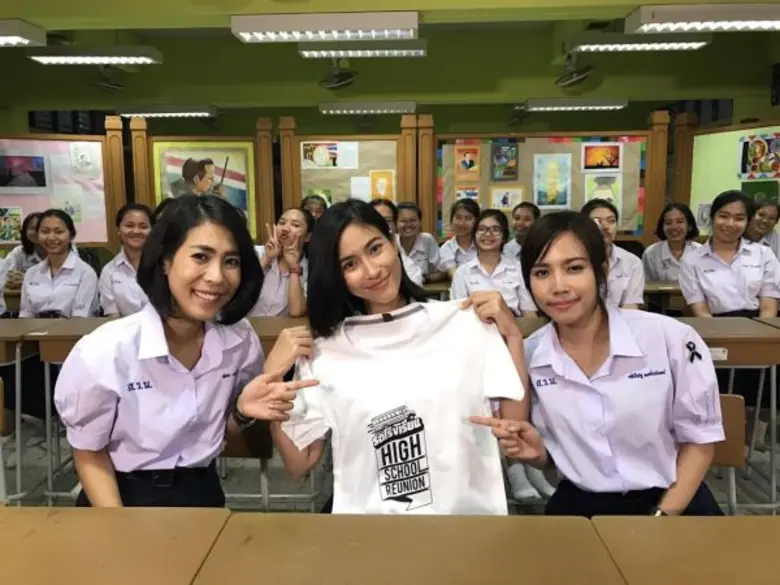 ทีวีไกด์: รายการ “รถโรงเรียน High School Reunion” “จุ๋ย” เผยวีรกรรมสายลุยสมัยเรียน!!!