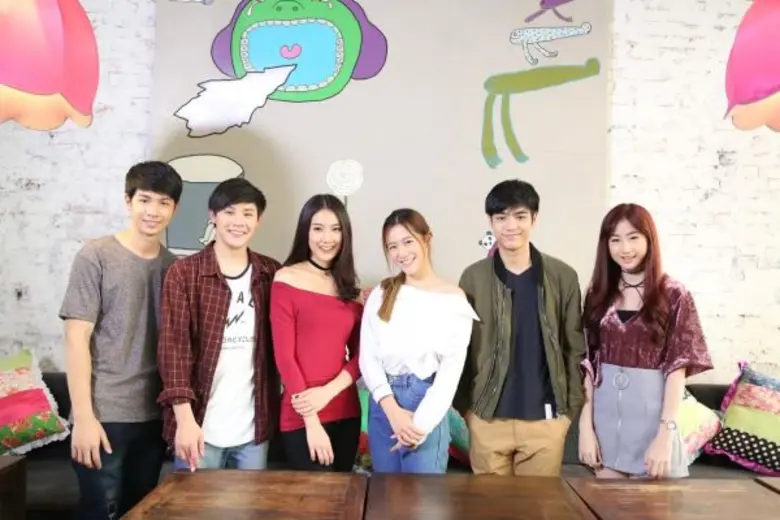 ผู้อำนวยการสร้าง : สายทิพย์ มนตรีกุล ณ อย...