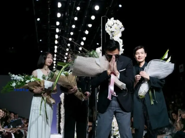 ทับดาราตัวแม่แห่งวงการ แอน ทองประสม, แอฟ ทักษอร, แมท ภีรนีย์ และ น้ำตาล ชลิตา แห่ชมแฟชั่นโชว์สุดสง่าของ Asava คอลเลกชั่น 'The Realist’ คอลเลกชั่นที่จะเผยตัวตนที่บริสุทธิ์ งดงาม อันเป็นแก่นแท้ของหญิงสาว