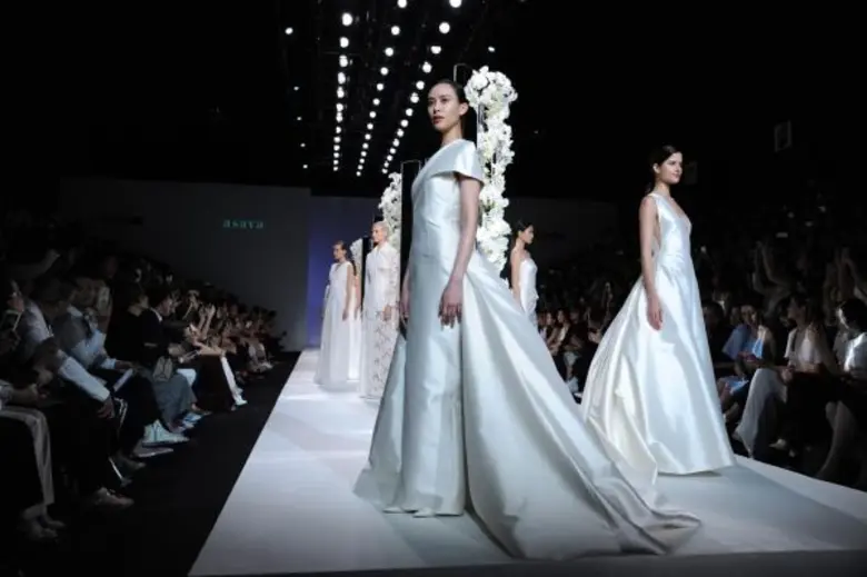 ทับดาราตัวแม่แห่งวงการ แอน ทองประสม, แอฟ ทักษอร, แมท ภีรนีย์ และ น้ำตาล ชลิตา แห่ชมแฟชั่นโชว์สุดสง่าของ Asava คอลเลกชั่น 'The Realist’ คอลเลกชั่นที่จะเผยตัวตนที่บริสุทธิ์ งดงาม อันเป็นแก่นแท้ของหญิงสาว