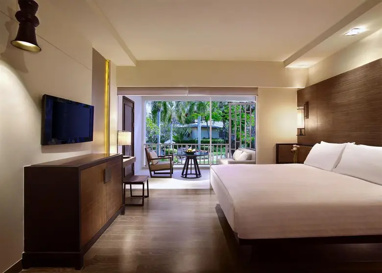 โรงแรม ไฮแอท รีเจนซี่ หัวหิน และ เดอะ บาร...