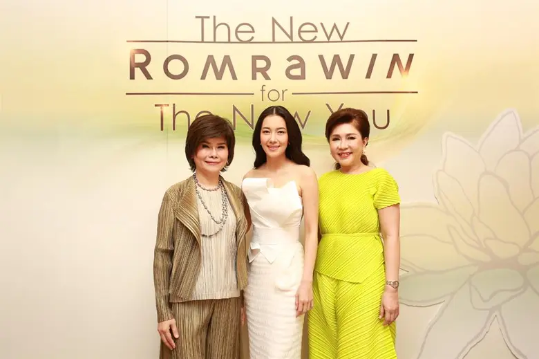 สวยสะพรั่งไม่สร่างจริงๆ สำหรับนางเอกสวยหว...