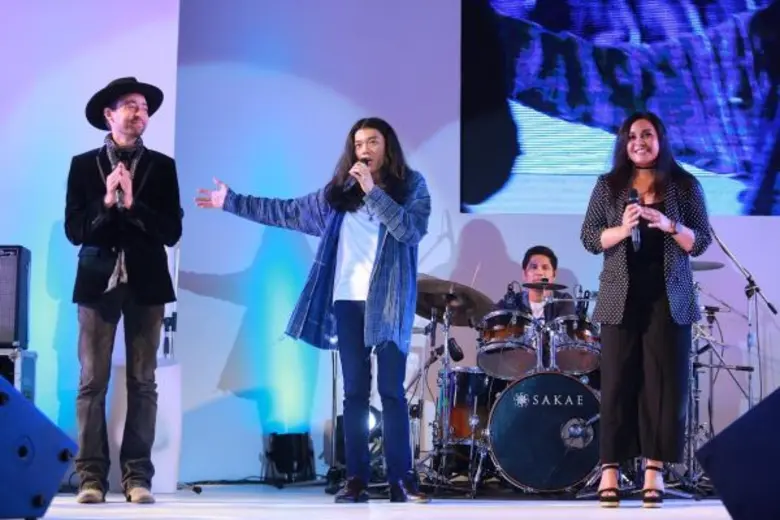 คุ้มค่าการรอคอย 15 ปี วง “พอส” ขึ้นคอนเสิร์ตเต็มวงอีกครั้ง ใน “คูลฟาเรนไฮต์ มิวสิค อะไลฟ์ # พอส แอนด์ เพลย์”