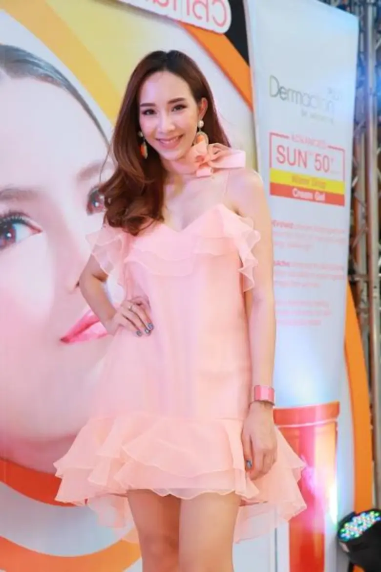 มิ้นท์ ณัฐวรา อวดผิวสวยสู้ทุกประเภทแสง แช...