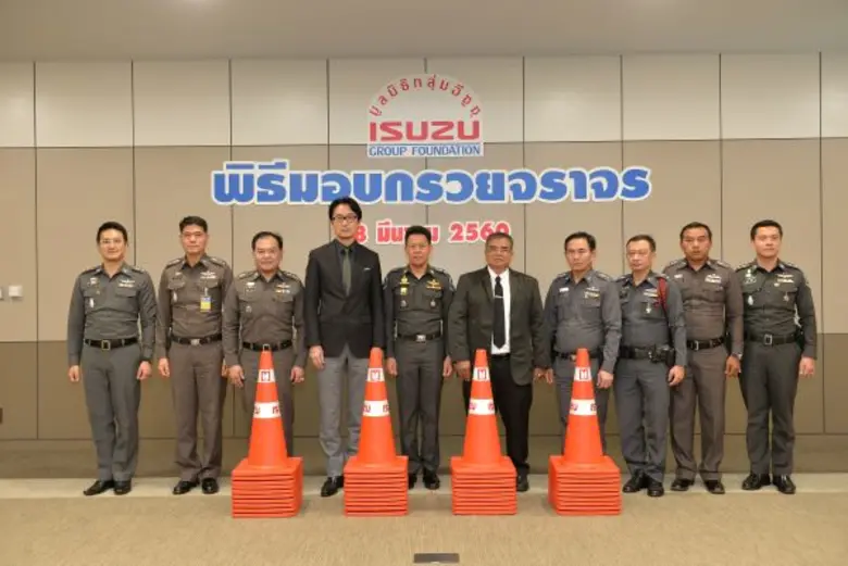 มร. โทชิอากิ มาเอคาวะ ประธานกรรมการมูลนิธ...