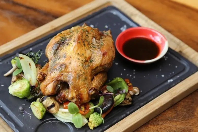 โรงแรมฮิลตัน สุขุมวิท กรุงเทพฯ ชวนชิมเมนูใหม่ I Believe I Can Fly โดยเชฟสุพจน์ สุวรรณวงศ์ที่ห้องอาหารสกาลินี