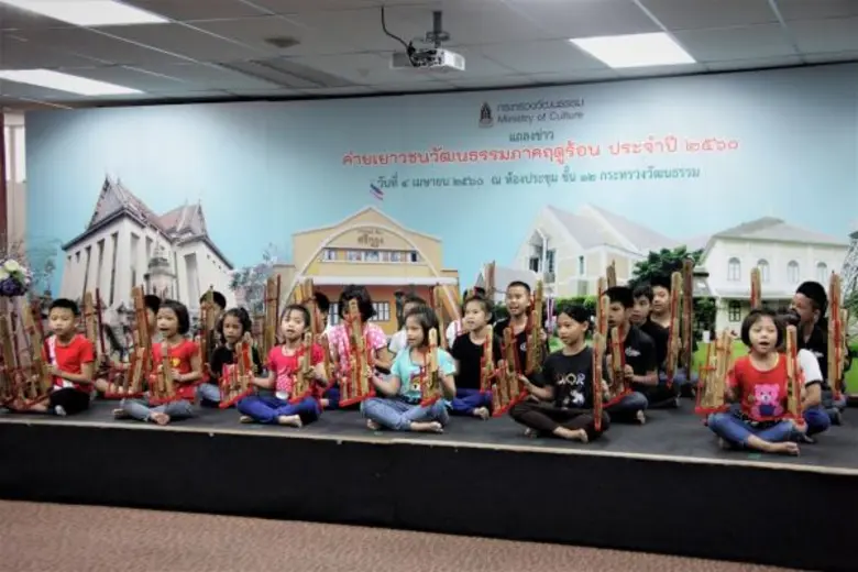 วธ.เปิดค่ายเยาวชนวัฒนธรรมภาคฤดูร้อน ประจำปี 2560 ส่งเสริมเยาวชนเรียนรู้ดนตรี-นาฏศิลป์ ศาสนา-ศิลปะและวัฒนธรรมอย่างสร้างสรรค์