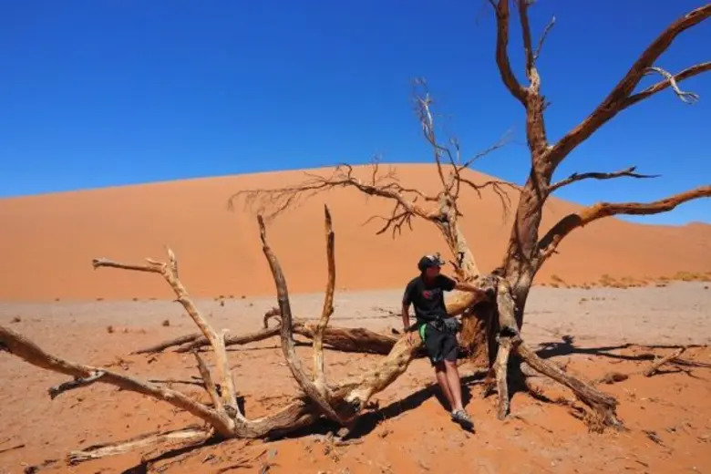 “วรรณสิงห์” เกือบไม่รอด! รถติดหล่มกลางทะเลทราย ติดตามใน “เถื่อน ทราเวล” ช่องGMM25 เสาร์ที่ 8 เมษายน นี้