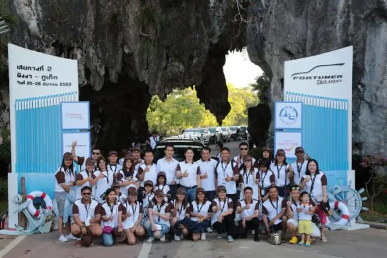 “ตู่ ภพธร” ต้อนรับผู้ร่วมทริป “ฟอร์จูนเนอร์ ทริป ซีรีส์” เส้นทางที่ 2 พังงา – ภูเก็ต กับมินิคอนเสิร์ตสุดเอ็กคลูซีฟริมชายหาด