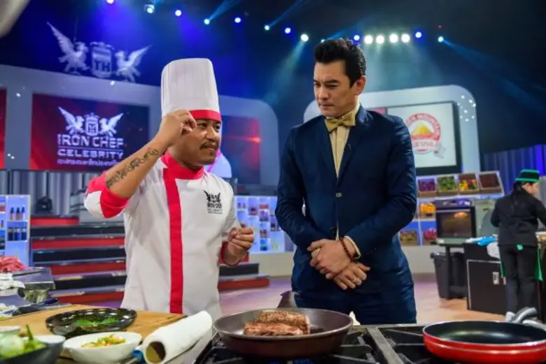 ทีวีไกด์: รายการ "เชฟกระทะเหล็ก ประเทศไทย (Iron Chef Thailand)" โอกาสแก้มือครั้งสุดท้ายของเหล่าเซเลบริตี้ที่ผ่ายแพ้ ใน “สุดยอดเซเลบริตี้เชฟ เชฟกระทะเหล็กประเทศไทย Iron Chef Celebrity Iron Chef Thailand”