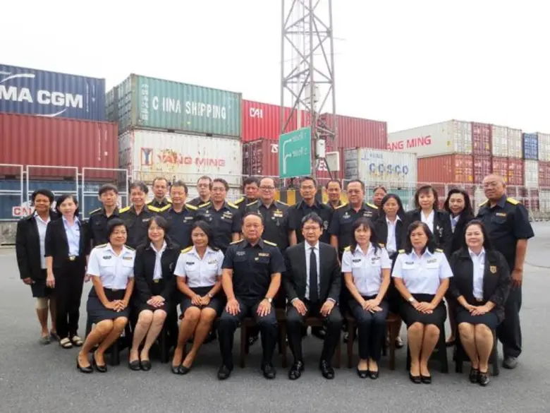 นายนรินทร์ กัลยาณมิตรหัวหน้าผู้ตรวจราชการ...