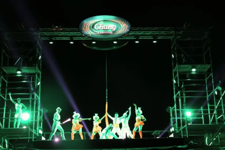 กิจกรรม ช้าง คาร์นิวัล อิเล็กทริก เซอร์คั...