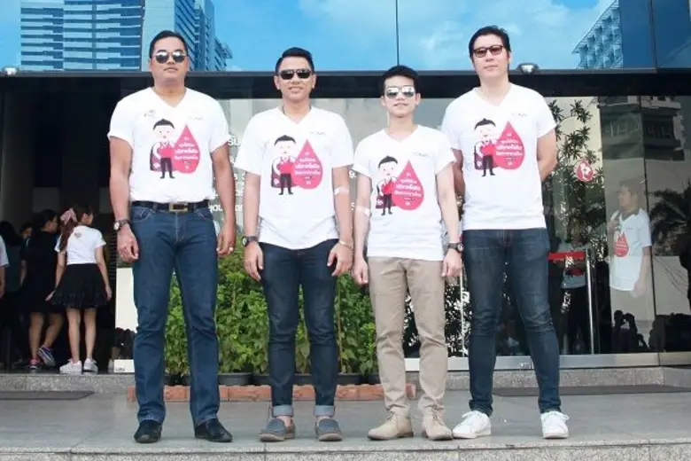 5 หนุ่มคนรุ่นใหม่แรง แท็คทีมกันตอบแทนสังค...