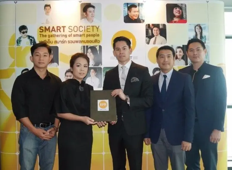 คุณกรณ์ ณรงค์เดช รองประธานและประธานเจ้าหน...