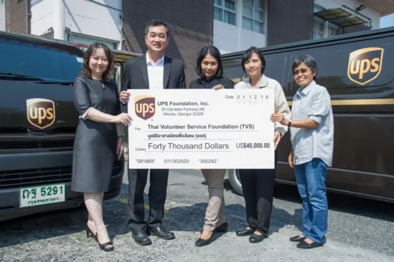 จากซ้ายไปขวา คุณ นันทนัช พิชญ์สกุล ผู้จัด...