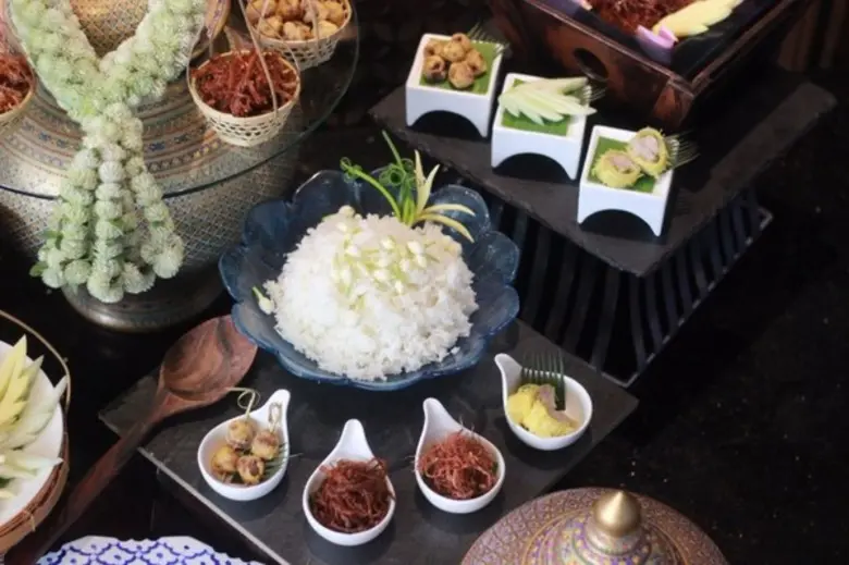 เทศกาลข้าวแช่ชาววัง ที่ ห้องอาหาร 204 บิส...