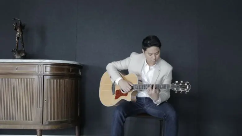 หลังจากประสบความสำเร็จในการแนะนำตัวเองสู่...