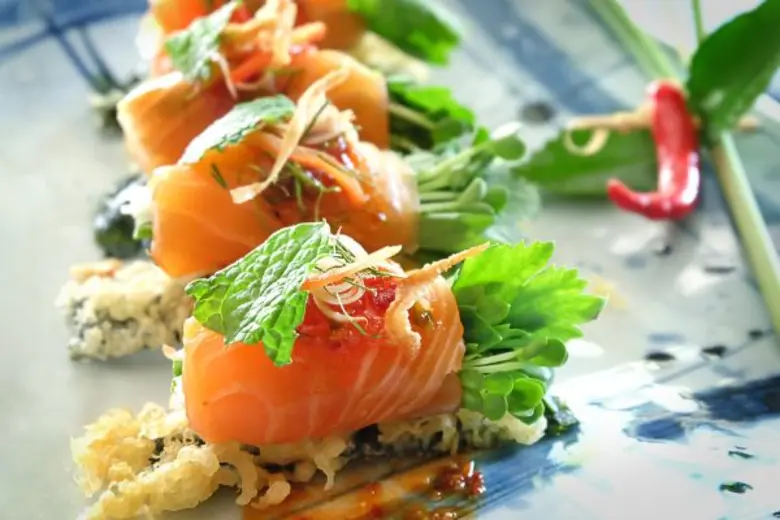 กลับมาอีกครั้งกับการปรุงซูชิแนวใหม่โดยได้แรงบันดาลใ...