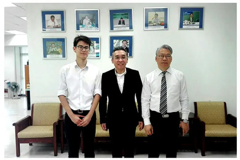 นายภานุวัฒน์ ตริยางกูรศรี รองอธิบดีกรมส่ง...