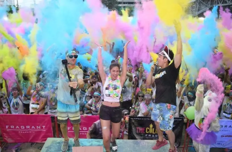 สนุกรับซัมเมอร์กับสีสันสดใสใน เดอะ คัลเลอร์ รัน