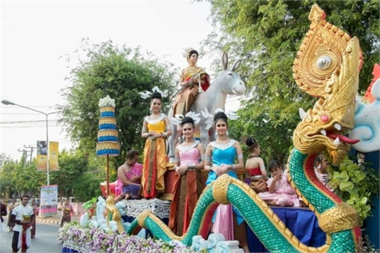 กรมการท่องเที่ยวสนับสนุนการจัดงานประเพณีเ...