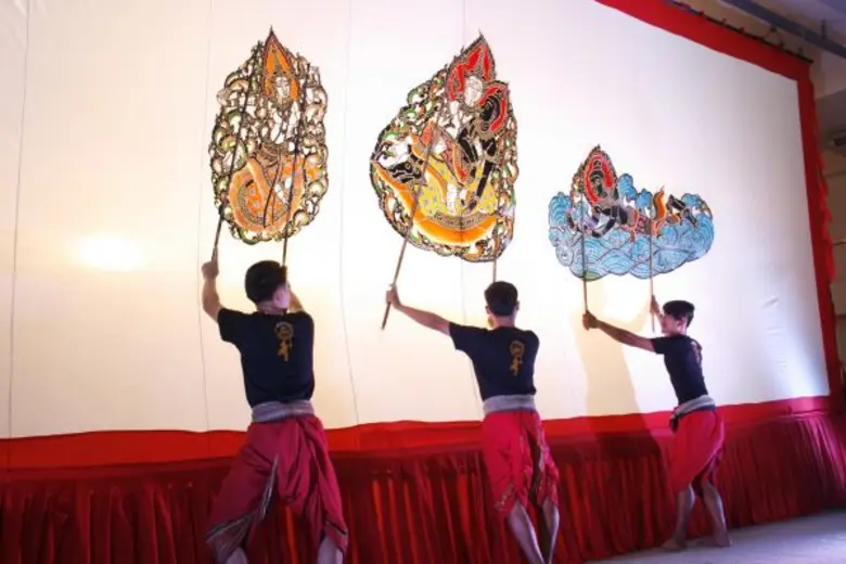 ๙ คณะศิลปิน น้อมใจร่วมถวายความอาลัย ร.๙ อัญเชิญบทพระราชนิพนธ์ “พระมหาชนก” ถ่ายทอดศิลปะสร้างสรรค์ ในงาน “เทศกาลหนังใหญ่วัดขนอน ครั้งที่ ๑๒” สงกรานต์ ๑๓-๑๔ เม.ย.นี้