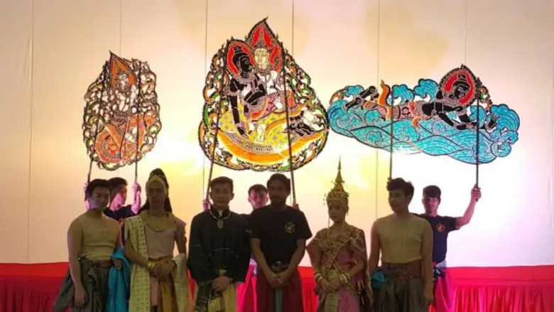 ๙ คณะศิลปิน น้อมใจร่วมถวายความอาลัย ร.๙ อัญเชิญบทพระราชนิพนธ์ “พระมหาชนก” ถ่ายทอดศิลปะสร้างสรรค์ ในงาน “เทศกาลหนังใหญ่วัดขนอน ครั้งที่ ๑๒” สงกรานต์ ๑๓-๑๔ เม.ย.นี้