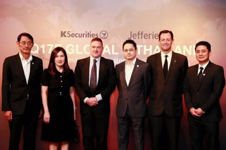 คุณธิติ ตันติกุลานันท์ ประธานกรรมการบริหา...