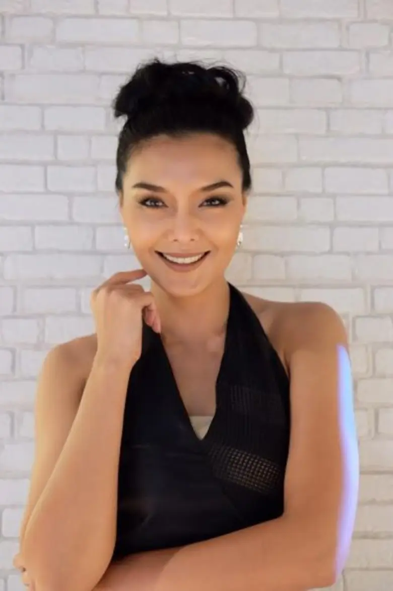 ลูกหมี รัศมี ทองศิริไพรศรี นางแบบและเจ้าข...